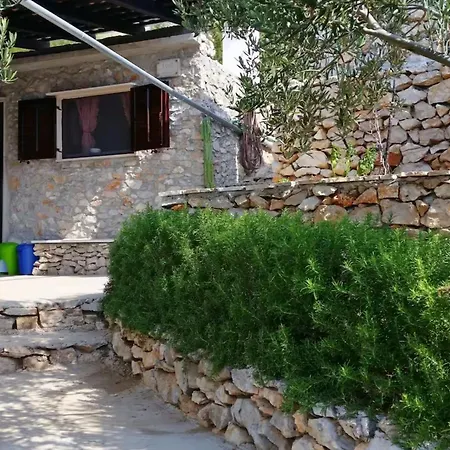 Nyaraló Robinson House Roko *